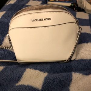 Authentic Michael Kors Crossbody Puse